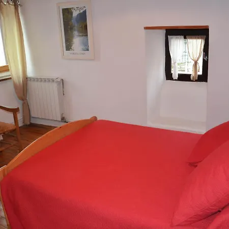 De France 3 Epis 5 Personnes A Mativet Tatil Evi