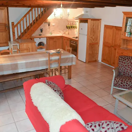 Tatil Evi De France 3 Epis 5 Personnes A Mativet